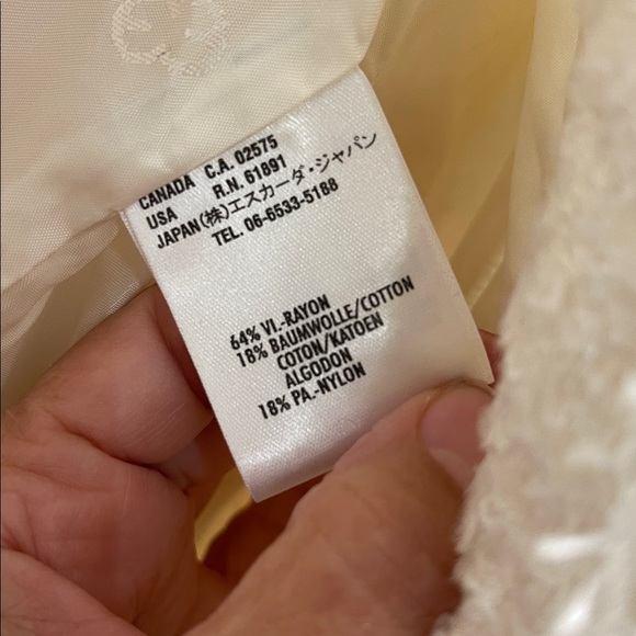 Escada Ivory Bouclé Fringe Jacket | Textured Tweed Blazer | Made in Japan Size L - Picture 8 of 9